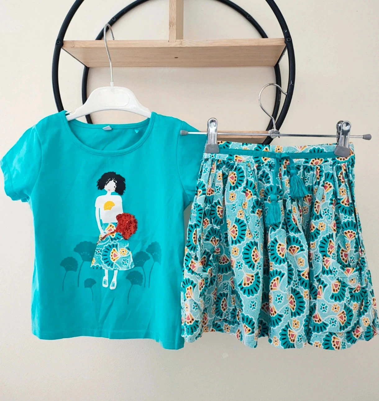5 ans ensemble été teeshirt et jupe